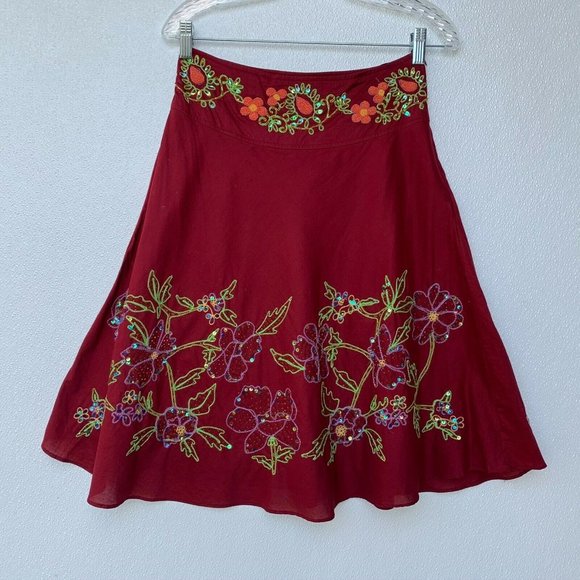 Twenty One Women's Skirt Size Small‎ Burgundy Lined - Picture 1 of 7